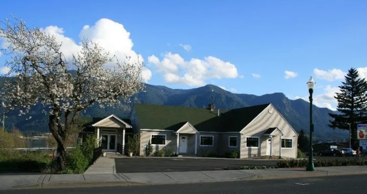 Stevenson Dental Care Street view of office